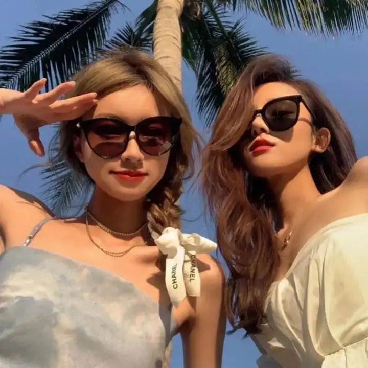 我们不说再见海报