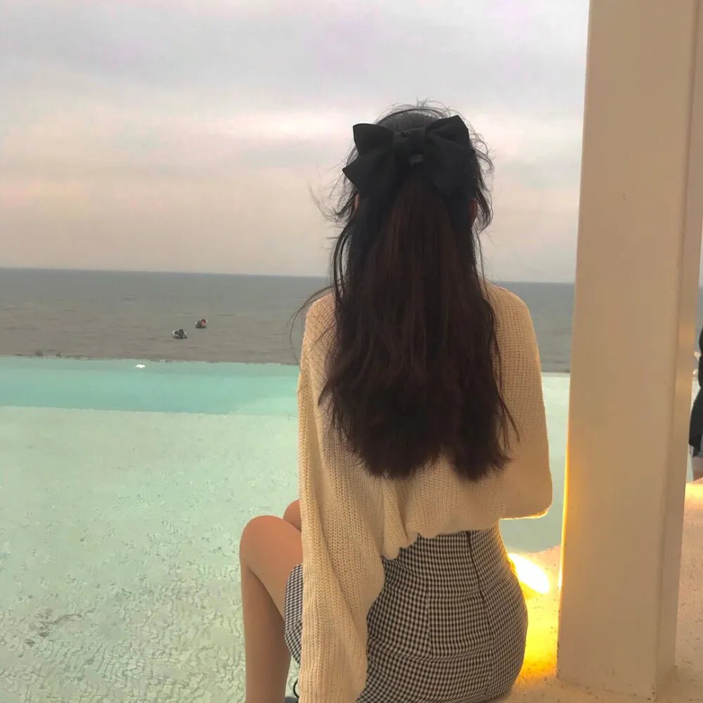 玻璃碎裂海报